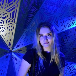 Meet your Posher, Julia